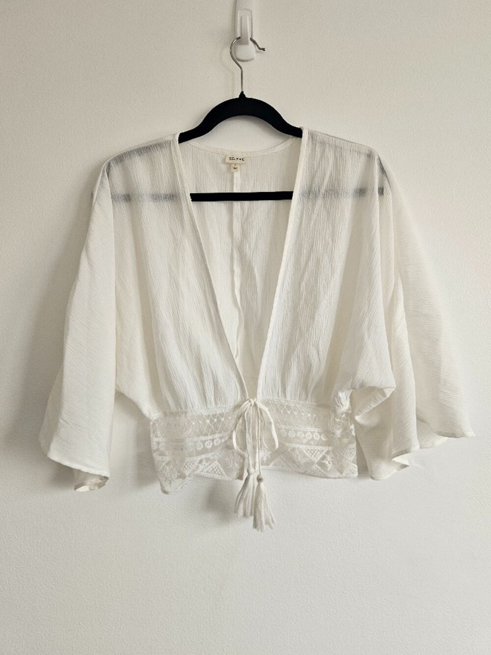 Self E S Small Sheer White Lace Bolero Front Tie Closure